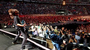 Foo Fighters on Stage Photo by Sonicomusica